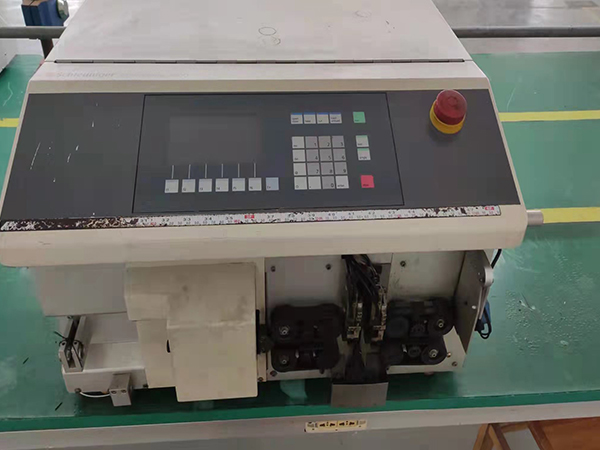 索尼格全自動(dòng)剝線機(jī)